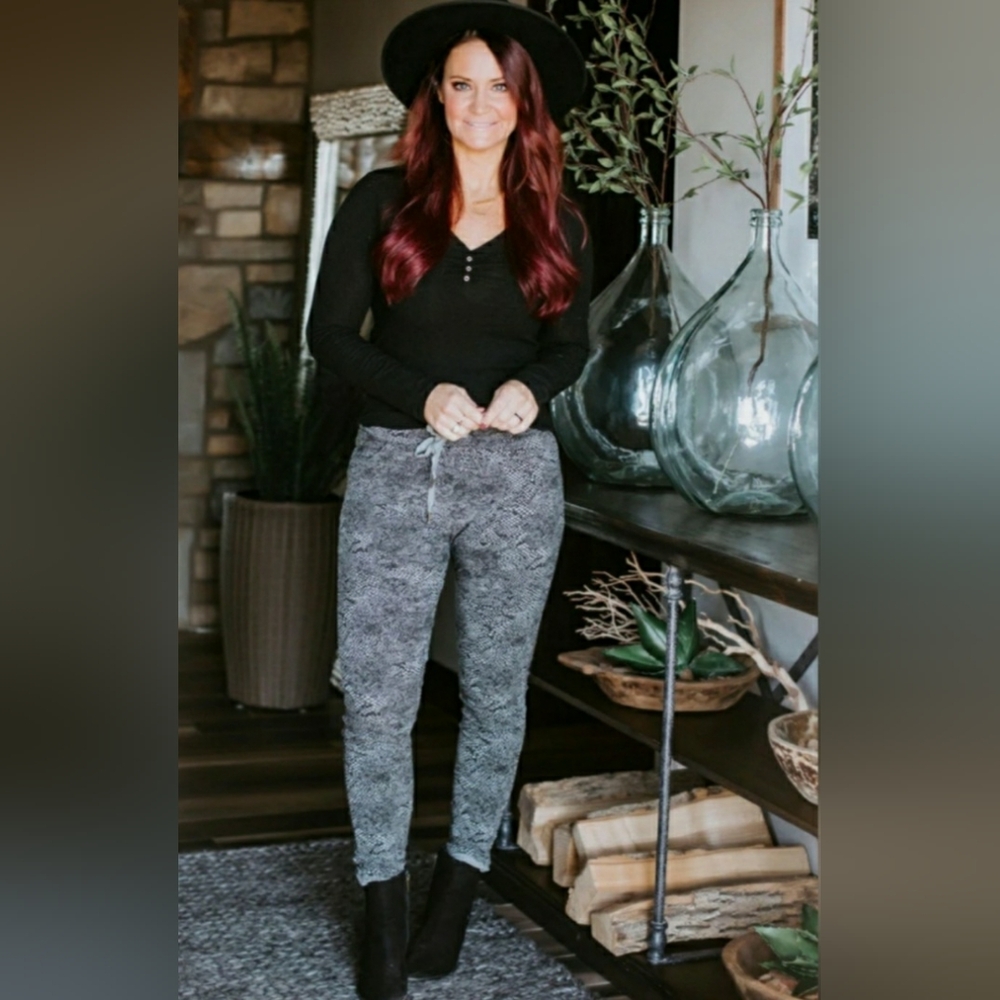 Women's Gray Marled Jogger Pants - Comfortable Everyday Track Pants
